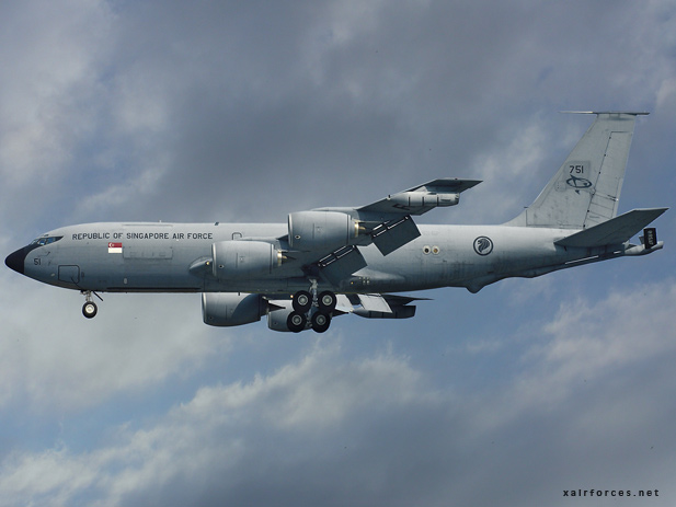 KC-135R Stratotanker 