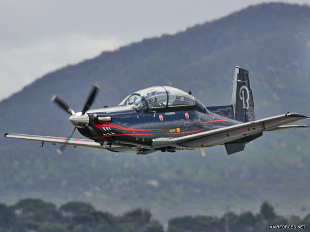 Hawker Beechcraft Signs Contract with Mexican Air Force for 6 T-6C Trainers