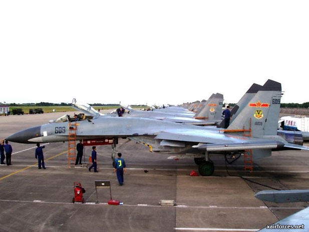 Sukhoi Nears Deal with China on Su-35 Fighters 