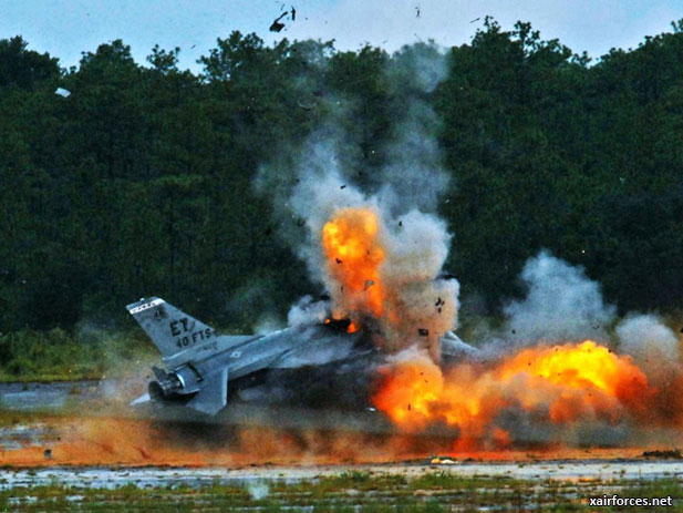 USAF F-16 crashed off Japan