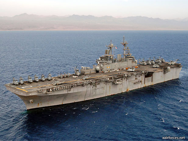 US Aircraft Carrier Docks in Eilat (USS Kearsarge LHD-3)