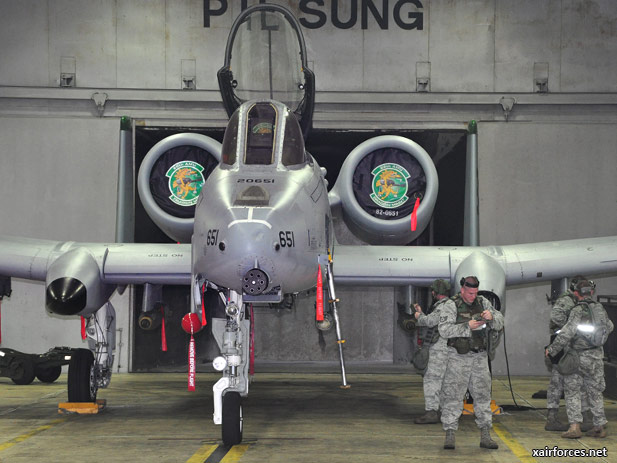 Boeing and US Air Force Mark Delivery of 1st Re-Winged A-10 Thunderbolt II
