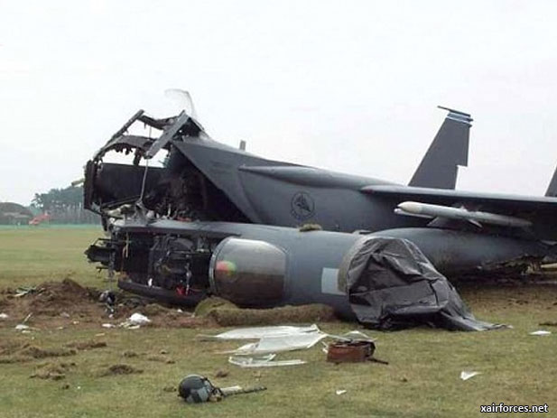 USAF F-15E crashes in Southwest Asia
