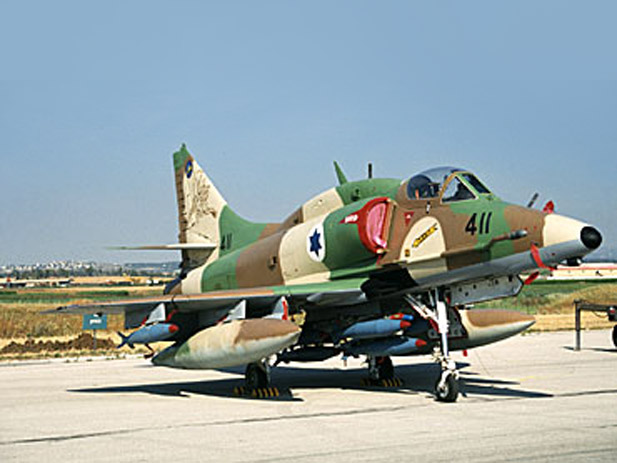 A-4H/N Skyhawk/Ahit (Vulture)