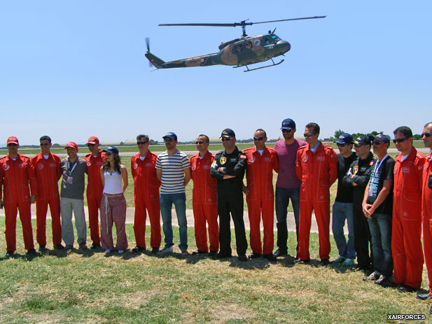 Anadolu Kartalı oyuncuları, Trkiye'nin sembol pilotlarıyla buluştu