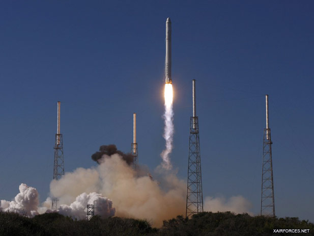NASA clears SpaceX's Falcon 9 rocket for trial run to space station