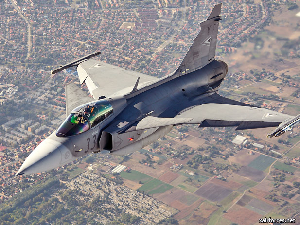 Hungary extends Gripen contract