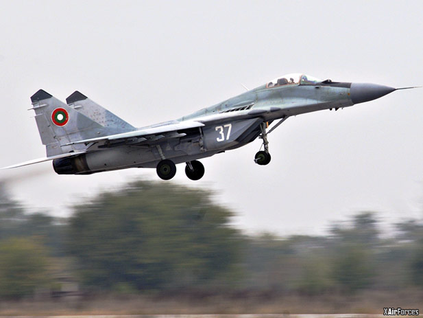 Bulgaria's government approves plan to buy up to 19 fighter jets