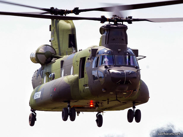 CH-147F Chinook for Canada Successfully Completes 1st Flight