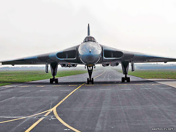 Vulcan bomber signed up for RAF Cosford Air Show