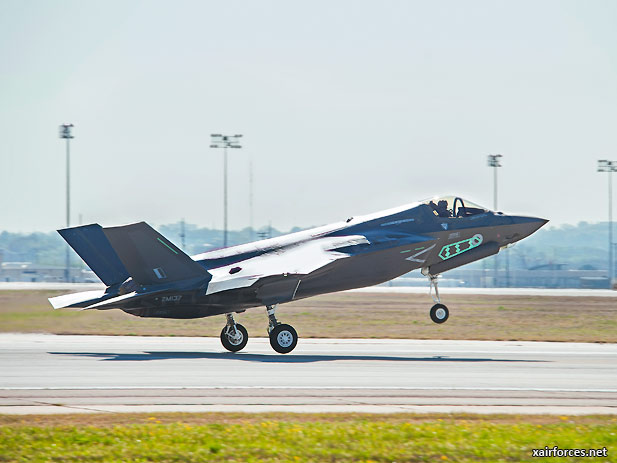 Third F-35B For United Kingdom Makes First Flight