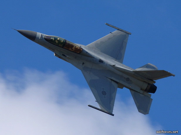 Upgraded Lockheed Martin New F-16V Unveiled