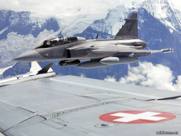 Saab Gripen E/F Test Aircraft Debutes in Switzerland