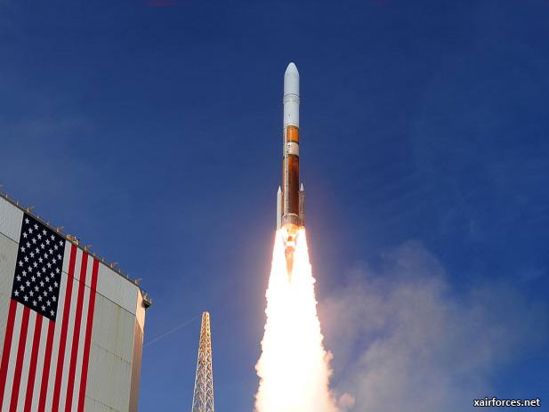 Delta IV Medium+ Carries New U.S. Spy Satellite Launches