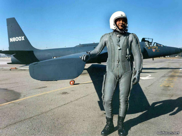 U-2 pilot Francis Gary Powers, downed by USSR, to get Silver Star