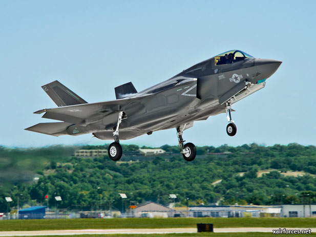 F-35B Arrives at Edwards for Missions Systems Testing