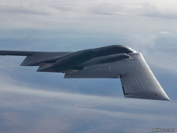 B-2 Bomber Flies 18.5-Hour Polar Test Mission